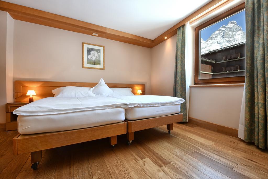 Sertorelli Sporthotel Breuil-Cervinia Exterior photo